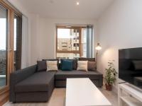 B&B London - Pass the Keys Spacious Bright Flat 20 Mins To Central London - Bed and Breakfast London