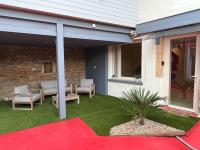Suite cosy au cœur de Vinzelles proche Mâcon Tout équipé avec salon d'extérieur - Chambres d'hôtes Vinzelles