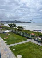 Duplex 3 qtos pé na areia - B&B