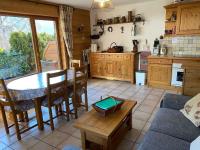 Charmant Appartement 3 Pièces aux Pieds des Pistes - La Clusaz - FR-1-459-90 - B&B La Clusaz