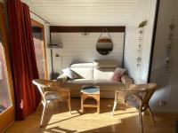 Appartement Mansardé 3 Pièces 74m², Balcon Sud, Parking Privé, Wifi - FR-1-459-183 - Chambres d'hôtes La Clusaz