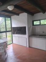Apartamento independiente en planta baja. Zona residencial - B&B Piriápolis