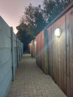 The Spare Room Cottage - cosy and private - Bed and Breakfast Bloemfontein