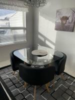 Cozy Home - B&B Camrose