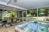 Walk to Beach, Restaurants, Shopping/Hot Tub! - Ferienwohnung Sarasota