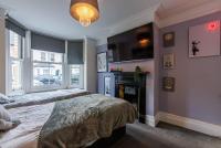 B&B Reading - Springfield Place - 3 Bed Central Reading - Sleeps 6 - Free Parking - Bed and Breakfast Reading