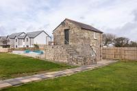 Cornwall - Unique two storey barn - B&B St Austell