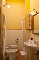 One-bedroom Loft Apartment 