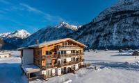 NATURPARKGUT - alpdeluxe Apartments - B&B Holzgau