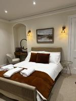 Deluxe Double Room with Shower