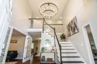 Beautiful South shore Hidden Gem next to Train Station Boston Louisiana Grill - B&B Holbrook