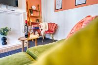 Brewery Loft - 3 Bedroom Bright Spacious apartment in the centre of town, Wifi, Netflix - Chambres d'hôtes Cirencester