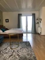 Apartment mit Balkon