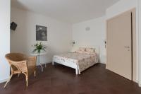 Chambre Double - Accessible aux Personnes à Mobilité Réduite 