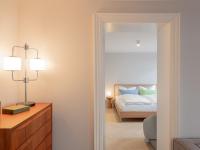One-Bedroom Apartment with Terrace or Balcony