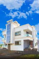 Sukhakarta Holiday Home - B&B