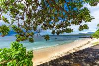 Beachfront Tamarin Villa - B&B