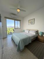 White House studio with sea view and parking - B&B Pólis