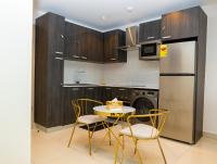 Piano and Gold at The Lennox, Airport Residential - B&B
