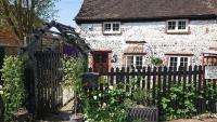 B&B Medmenham - Charming 17th Century 2-Bed Cottage in Medmenham - Bed and Breakfast Medmenham