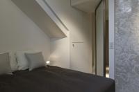 One-Bedroom Apartment - Split Level