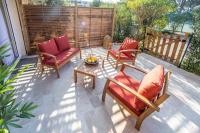 Appartement entièrement rénové avec Terrasse - Chambres d’hôtes