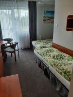 Dreibettzimmer mit eigenem Bad