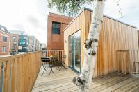 Carmen Eco-Pod / Treehouse, Close to Cabot Circus - B&B