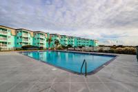 1st-floor pool-view condo with outdoor pool, beach access, balcony, W/D, & AC - B&B Atlantic Beach
