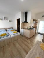 Dóra Vendégház - B&B Csongrád