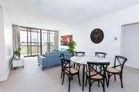 B&B Wagga Wagga - Trendy, Self Contained Inner City Apartment!! - Bed and Breakfast Wagga Wagga