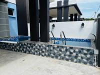 Homestay Sejahtera Pool Pokok Sena - Ferienwohnung