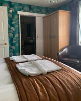 Deluxe Double Room with Shower