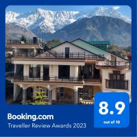 Touristen Holiday Home A luxury Villa - B&B Dharamsala