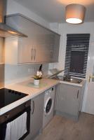 B&B Falkirk - Kelpies Serviced Apartments- Cromwell Apt - Bed and Breakfast Falkirk