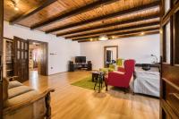 Appartamento con 3 Camere da Letto