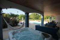 Domaine du Haou - Grand gîte au cœur d'un domaine bucolique - Chambres d'hôtes Saint-Laurent-de-Gosse