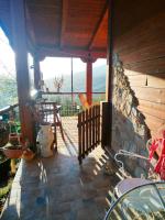 Room inside Casa Castiglia a Woodhouse with shared terrace with Beautiful View Madonie Park - Chambres d'hôtes Castelbuono