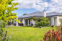 B&B Martinborough - Luxury On Maple - Bed and Breakfast Martinborough