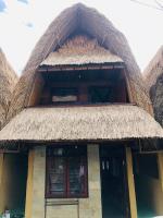 Deluxe Room (2 Adults + 1 Child)