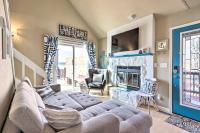 Dock and Slip Lakefront Linn Creek Home! - B&B