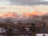 Cosy cottage in picturesque Snowdonia with stunning views of the Moelwyn mountains - Chambres d’hôtes