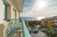 Casa Acqua Marina - 1 min from the sea, Wi-Fi & Air Conditioning, Sea View Balcony - B&B Bordighera
