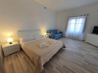 LAPALMAS Apartments - in centro a Malfa - B&B Malfa