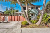 B&B Lake Worth - Art Deco Apt w Pool One Mile to Beach Pets Welcome - Bed and Breakfast Lake Worth