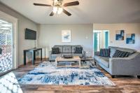 Fire Pit and Bay Views North Bend Home! - B&B North Bend