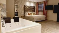 King Suite with Spa Bath