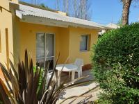 One-Bedroom Bungalow (2 Adults +1 child)