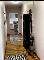 Apartment City Süd- 5 Zimmer_15 Personen _ Komplett_eingerichtet - B&B Amburgo