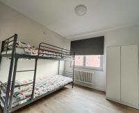 tirou 5 centre - gare - aéroport - Bed and Breakfast Charleroi